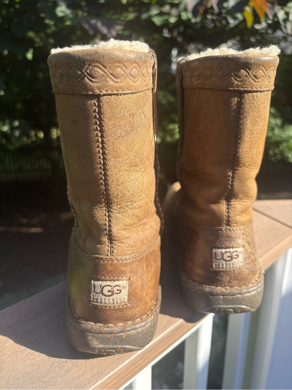 Men’s Leather Ugg Boots size 10 - Picture 9 of 10